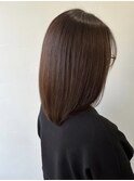 取り扱いのしやすいミディアムヘア