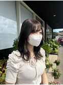 オリーブベージュ