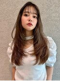 計算された段差でワンカールロングの魅力を味わう