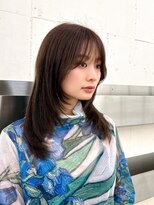 ヒュー 広島(HEW)&nbsp;くびれレイヤーカット大人かわいいグレージュヘア20代30代