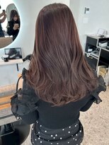 モアナ バイ ラナ 上小田井(MoanA BY LANA)&nbsp;デザインカラー/レイヤーカット/ウェットヘア/オリーブベージュ