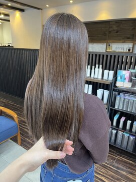 シェノンバイカリス(Chainon by charis) アッシュグレージュ