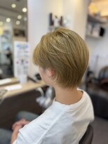 アンサ 長岡天神店(ANSA) 【ハイトーン】透明感抜群のカーキーベージュ×刈り上げショート