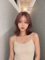 フィグバイアルテフィーチェ(fig by artefice)&nbsp;ミディアム成人式髮型シルバーアッシュ髪型ショート40代髪型