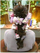 カラフル ヘアー(Colorful hair)&nbsp;プリンセス風 ひとつ三つ編み