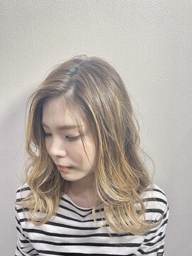 ハマースミス(Hammer Smith) ハイトーンセミロングヘア