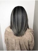 大人かわいいバレイヤージュブリーチハイライトアッシュブラウン