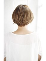 リーニアプラスエヌ(LINHA +n)&nbsp;20代30代40代　透明感・かき上げ大人ボブ【長浜】