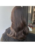 定番かわいい!ナチュラルベージュなインナーカラー