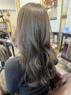 トロニー(TLONY) オリーブグレージュ　エクステごとカラー　stylist/miaki