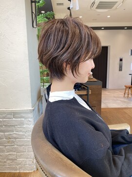 バンプ ギンザ(BUMP GINZA) 白髪ぼかしハイライト/絶壁解消/ひし形大人ショートボブ/聖