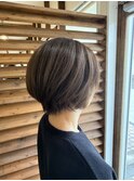 ショートボブ