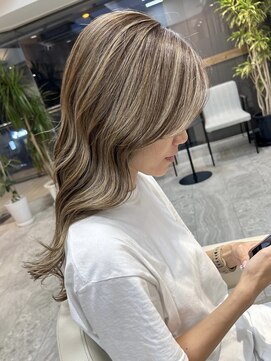 ヴィーヴォ 深江橋店(VIVO) 【VIVO】ベージュ系ハイライト 外国人風カラー 白髪ぼかしカラー