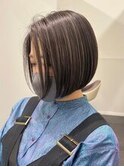 くびれショートハイライト白髪ぼかしダブルカラーブリーチカラー