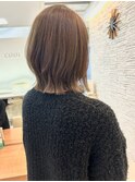 軽めミディアムボブ