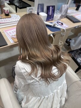 アッシュ 中目黒店(Ash) ミルクティーベージュ