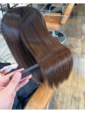 セットアップ 岡山北長瀬店(SET-UP) 艶髪 韓国 髪質改善 トリートメント 酸熱 縮毛矯正 美髪