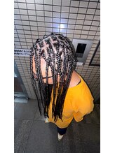 ー    【特殊ヘアのスペシャリスト在籍、ブレイズ、コーンロウ】  ー