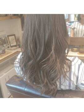 ラレイ(Lalei) *透明感グレージュカラー 辻幸奈 表参道