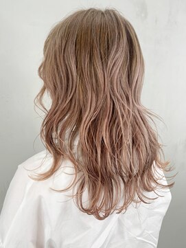 アルバム 銀座(ALBUM GINZA) ベージュミディ_ウェーブパーマフォギーベージュ耳かけ_ba296201