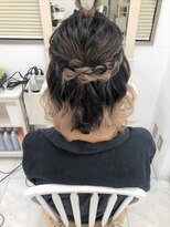 リサ 恵比寿(risa.)&nbsp;ルーズ波巻きハーフアップスタイル