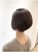 白髪ぼかしハイライトで仕上げたショートボブ