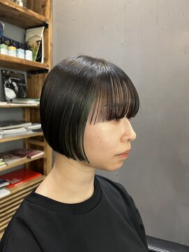 パム 恵比寿(PAM.) ブラック × グリーン × ワイドバングボブ
