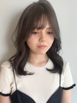 ケリーアン 太田(kelly.un)&nbsp;ゆるふわウェーブミディ / シアーグレージュ / 群馬太田