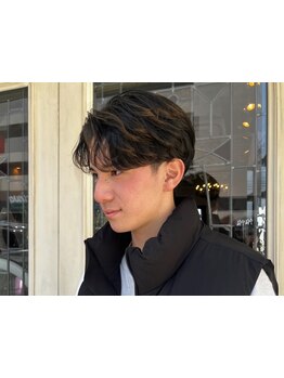 繊細なカットによる似合わせで誰でも簡単にセットがしやすくもちの良いヘアスタイルに