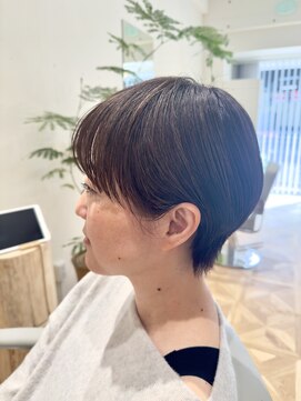 テカラ(tecara) 丸みショート