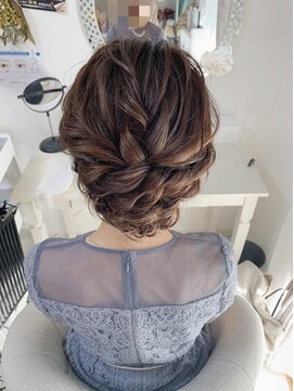 アチーブ 三宮(Achieve) アップ(三ノ宮ヘアセット専門店Achieve)