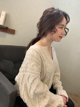 シーナ(scena) ロングヘアアレンジ