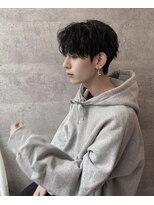 シン(syn) 刈り上げセンターパート