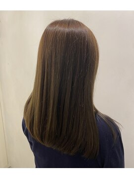 ギュルン(gronn) gronn 大人シルキーセミロング