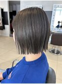切りっぱなしボブ オリーブグレージュ