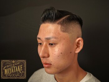 ヘアーサロン宮武の写真/【丸亀エリアのハイセンスバーバー】ミリ単位でこだわるカットで型にはまらず”あなたなり”をご提供します