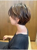 40代、横顔美人なショートボブ