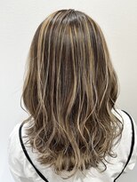 リット(Lit)&nbsp;ハイライト/ベージュカラー