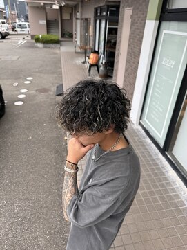 エイト 野々市店(EIGHT) くるくるパーマ