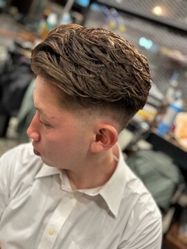 スリーセント 栄(3/cent) フェザーバック