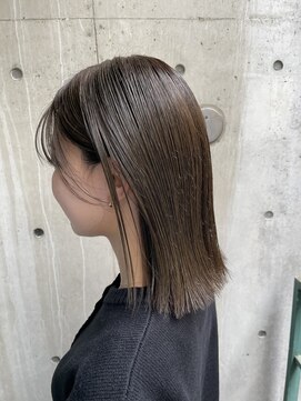 ニコフクオカヘアーメイク(NIKO Fukuoka Hair Make) 福岡天神/20代30代/カットカラー/前髪カット/オリーブ/顔周り