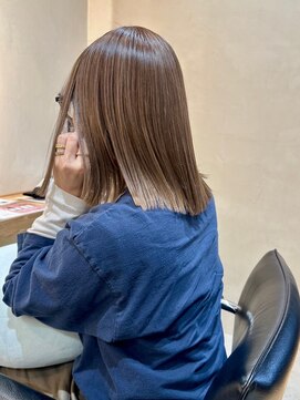 ヒビヲ(HIBIO) 切りっぱなしボブタッセルボブダブルカラーダークオリーブ