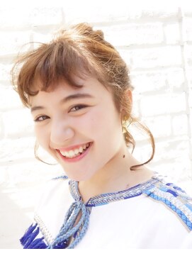 リパブリッシュ バイ ゴズウェルヘア(Republish by Goeswell Hair) 連なるくるりんぱスタイル