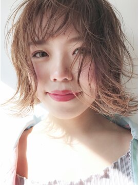 ニコラ(NICOLA) くせ毛のような柔らかい質感に