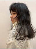 ロングヘアと顔周りレイヤーの相性