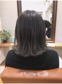 グレイアッシュ切りっぱなしボブ[TiTi_栗林れい]