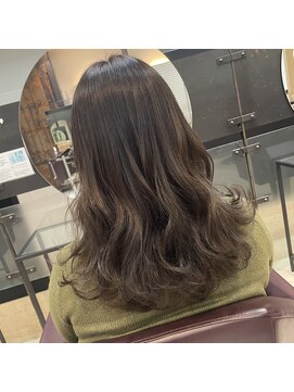 ノーム バイ アウラ(norm. by aura) ラベージュ