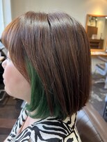 スープレックス ヘアーデザイン(SOUPREX HAIR DESIGN) 左緑右ピンク　20代 30代 40代 50代 髪質改善　似合わせ　学割