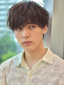 ディッセンバー 神宮前(December) ニュアンスパーマ/マッシュパーマ/ウルフ/波巻きスパイラル/渋谷