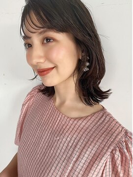 キートス(Kiitos) 【軽やかレイヤーミディ】